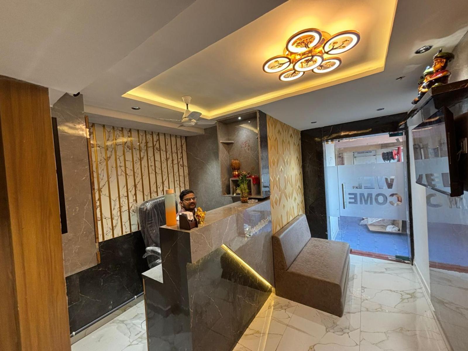 Hotel Phoniex Ahmadábád Exteriér fotografie