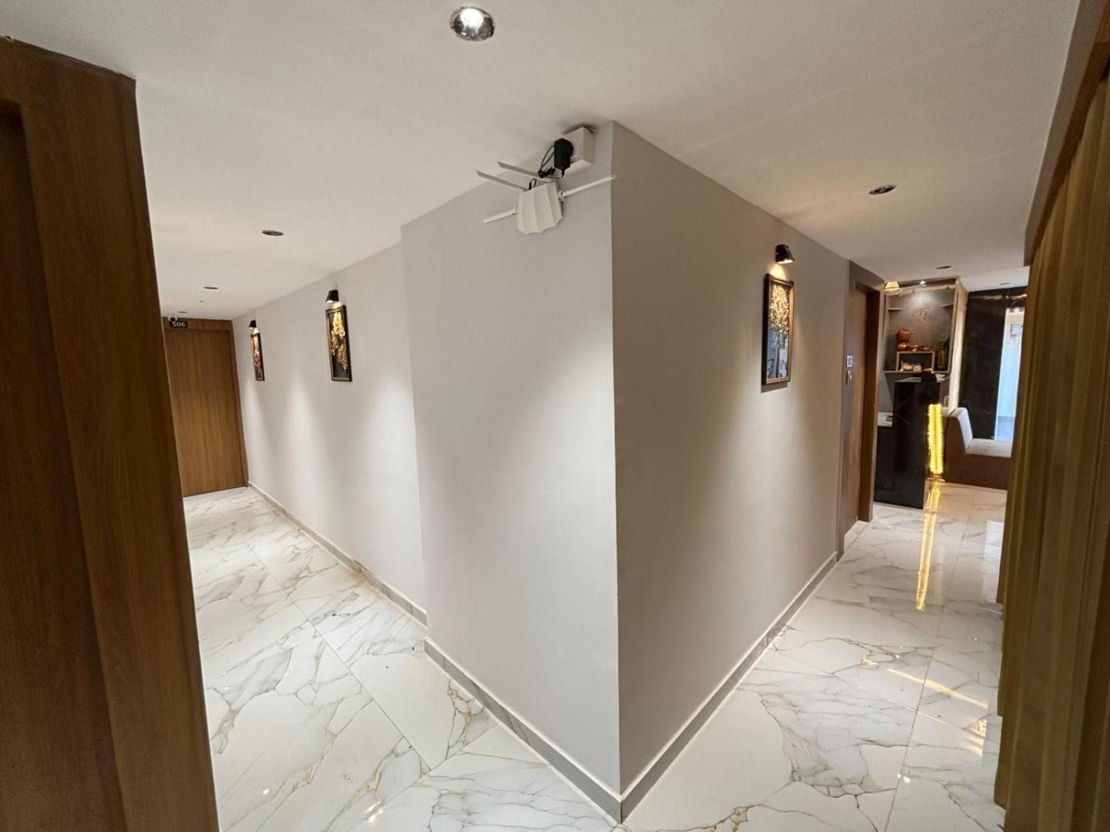 Hotel Phoniex Ahmadábád Exteriér fotografie