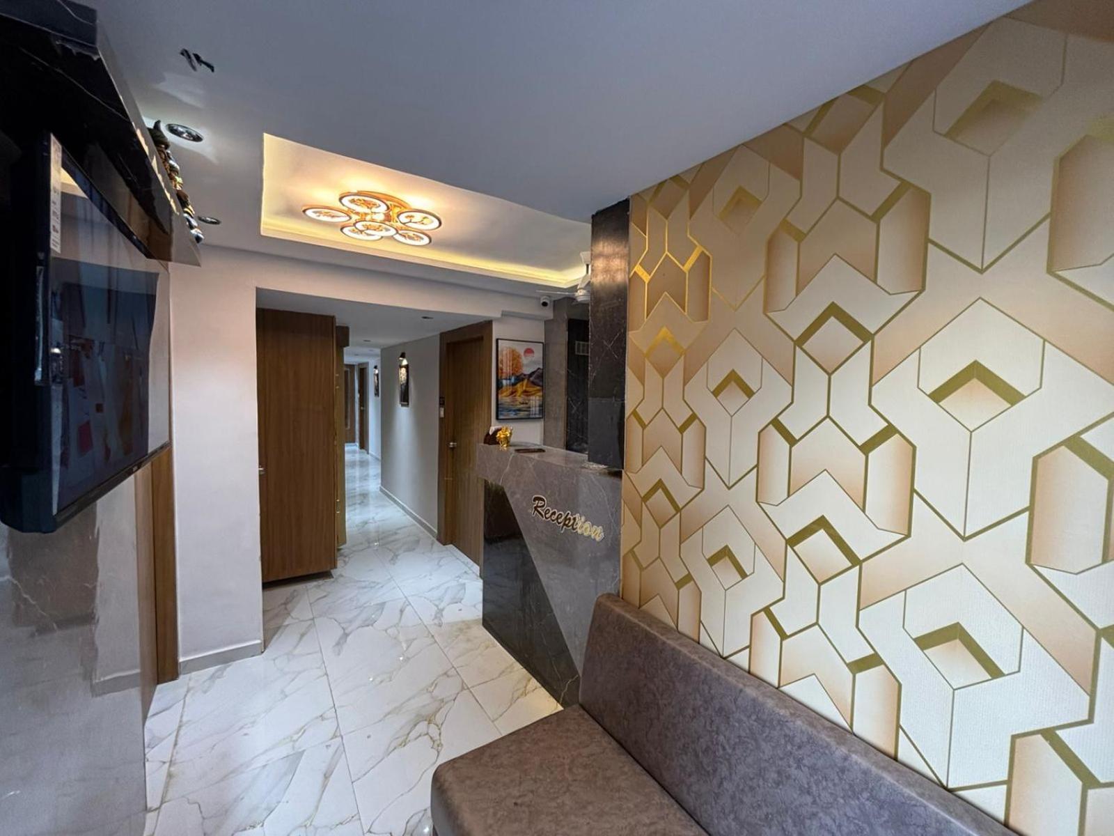 Hotel Phoniex Ahmadábád Exteriér fotografie