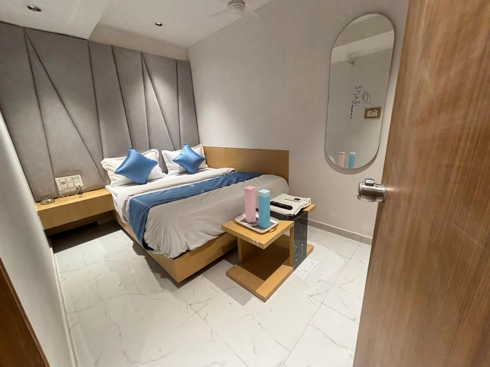 Hotel Phoniex Ahmadábád Exteriér fotografie